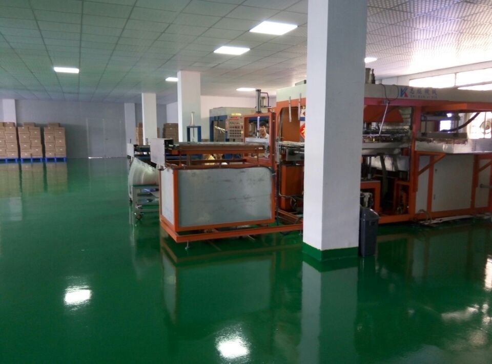 这些就是在东莞开一个吸塑厂所需要准备的东西.jpg 星光彩票车间图.jpg
