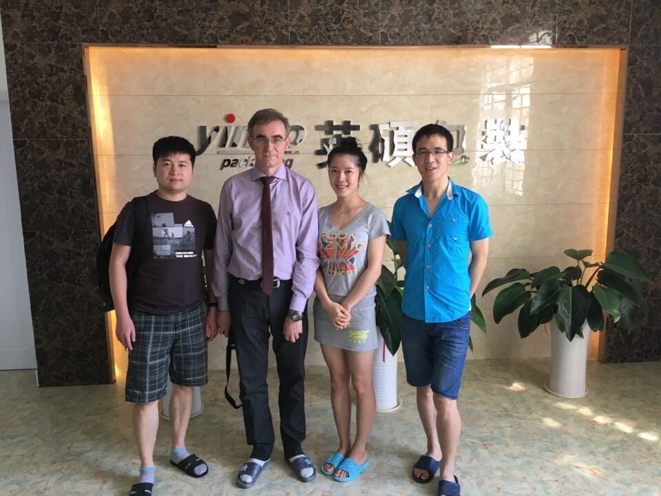 英硕防静电吸塑托盘魅力不浅,引巴西买家跨国而来 英硕防静电吸塑托盘魅力不浅,引巴西买家跨国而来