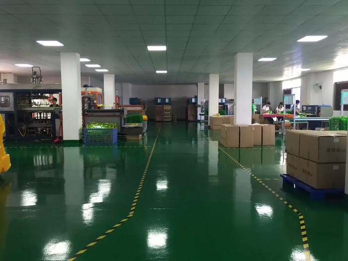 店家高价卖蟹拔腿已遭重罚,英硕吸塑厂用良心讲话